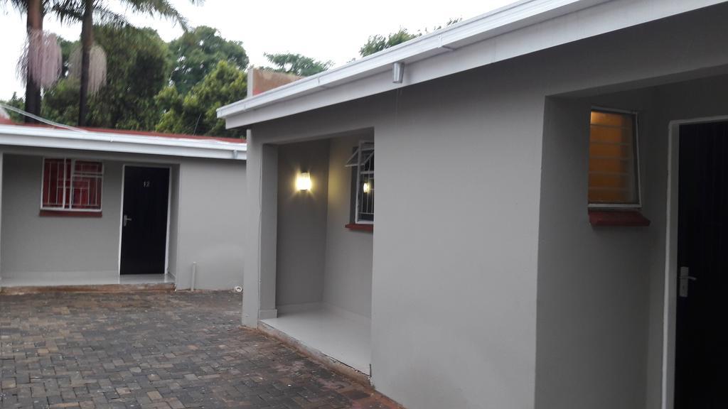 Valley Guest House Pretoria Exterior photo